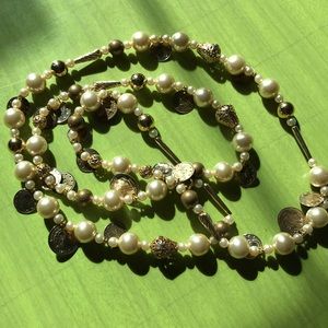 Coin Accented Costume Faux Pearl Neck. Vintage.